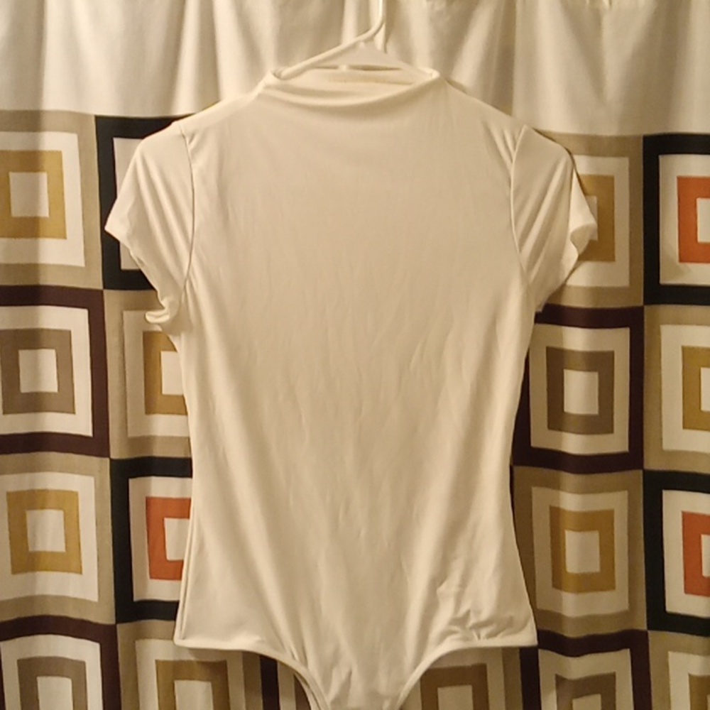 Mikey & Joey White Mock Neck Bodysuit - M